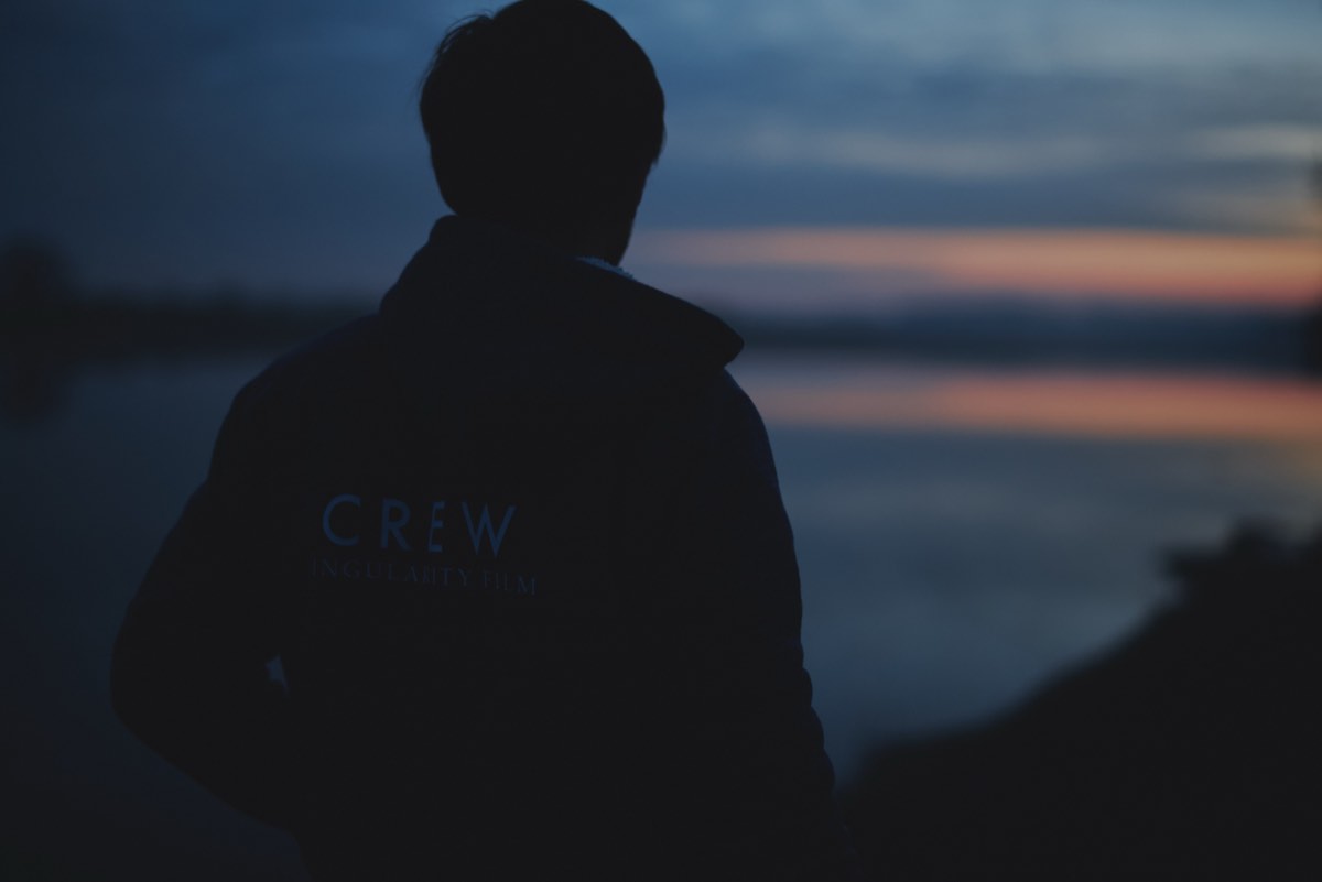 Moss Davis shooting at dusk with camera rig